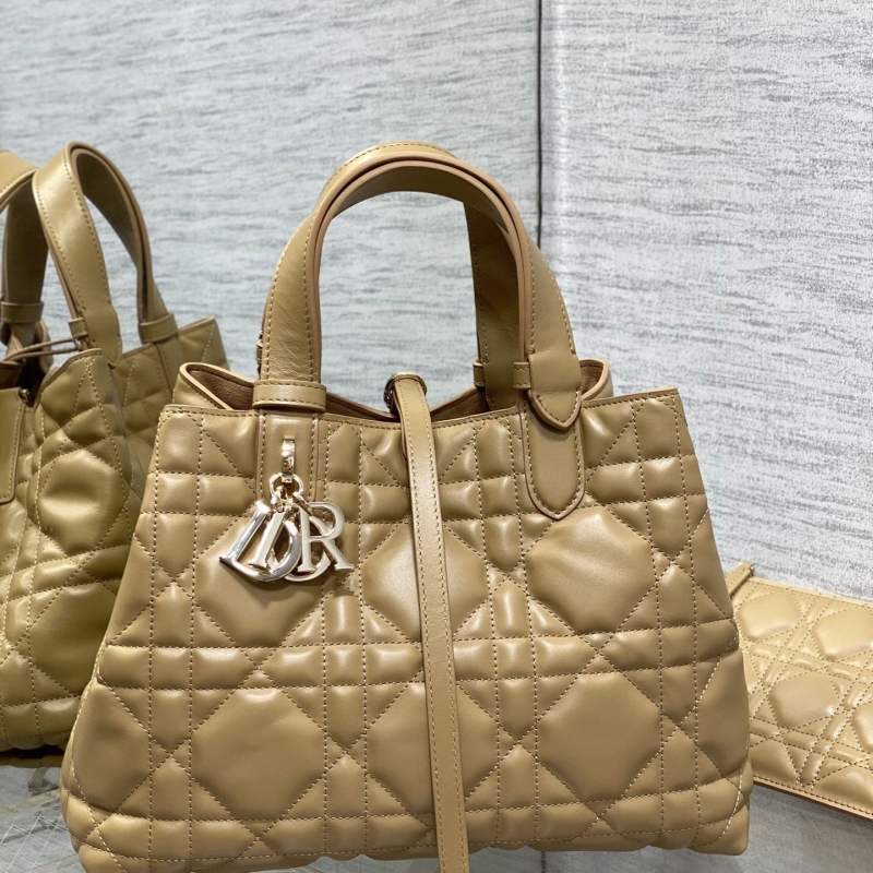 D*or shopping bags